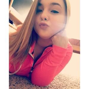 Meet your Posher, Caitlyn